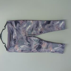 Large Marika Sport Capri Leggings